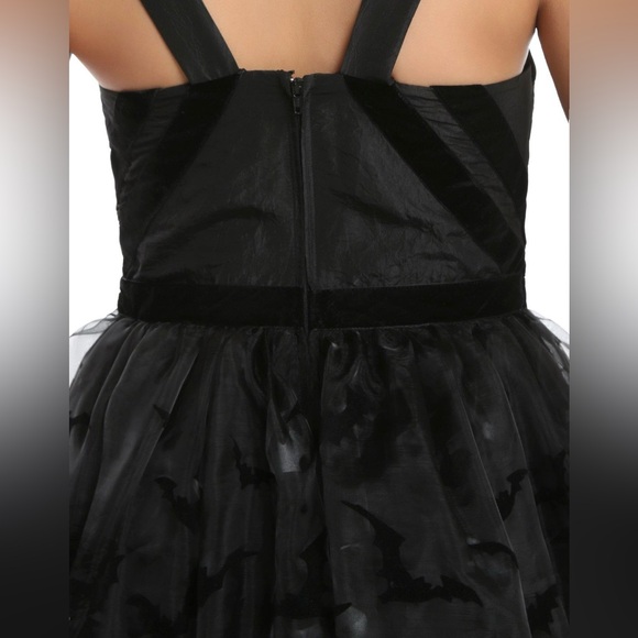 NWT Hot Topic DC Comics Batman sleeveless black formal size 2X - Picture 5 of 16